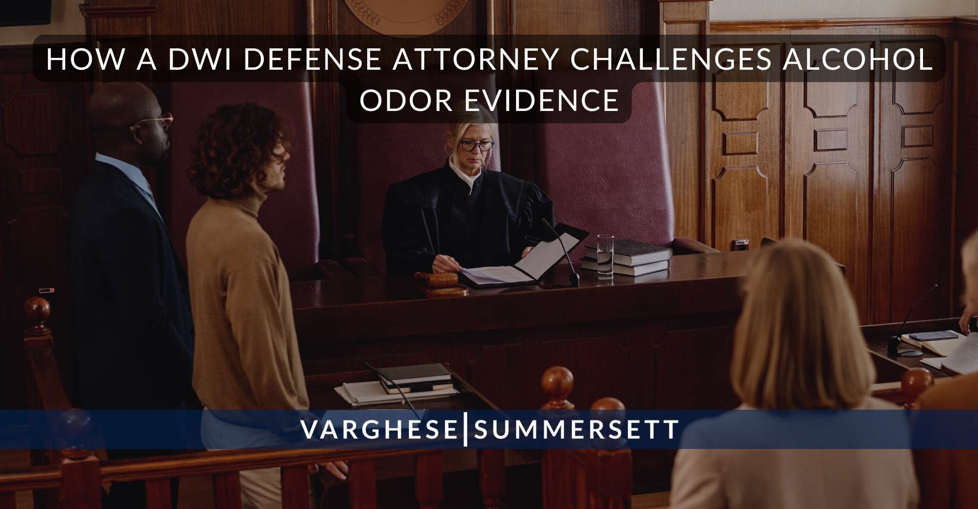 Cómo un abogado defensor especializado en DWI impugna las pruebas del olor a alcohol