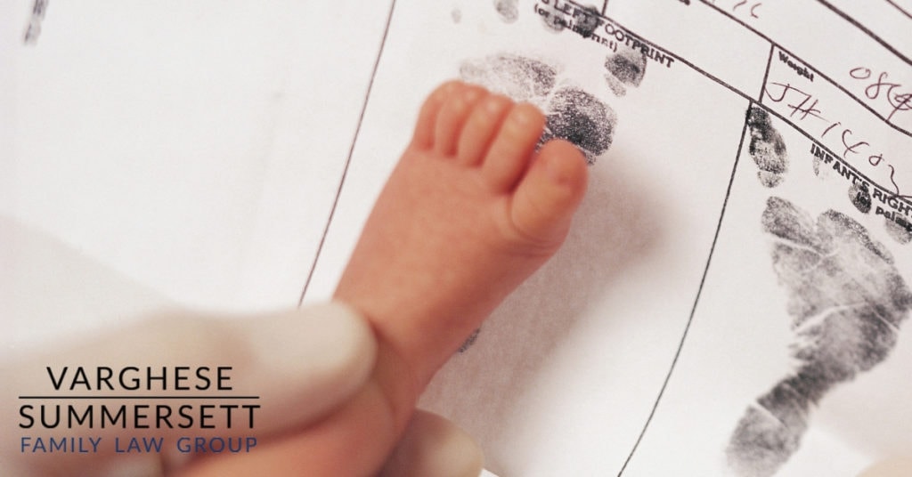 Pie de bebé en el certificado de nacimientojpg 1024x536 1 1 | Varghese Summersett