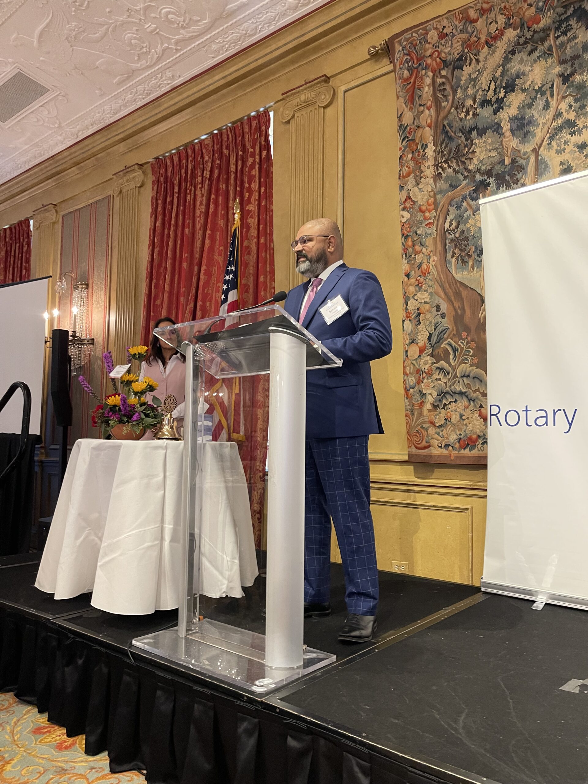 Benson Varghese Accepting Rotary Minority Business Award