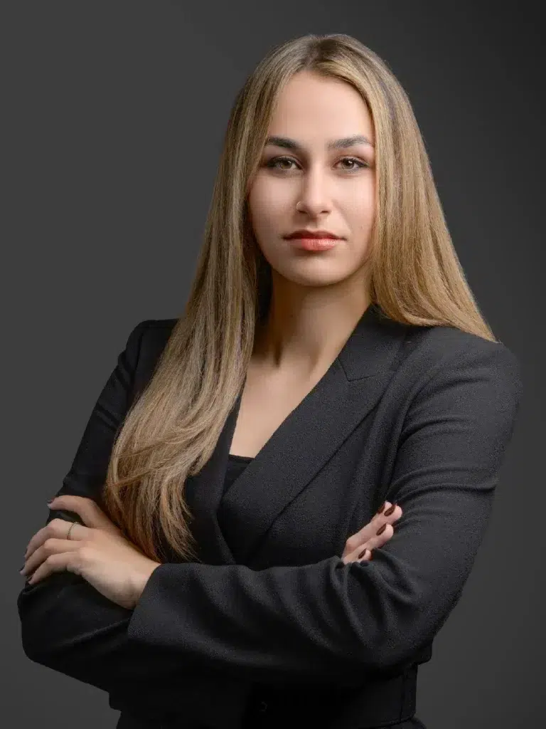 Asociada Cassidy Terrazas