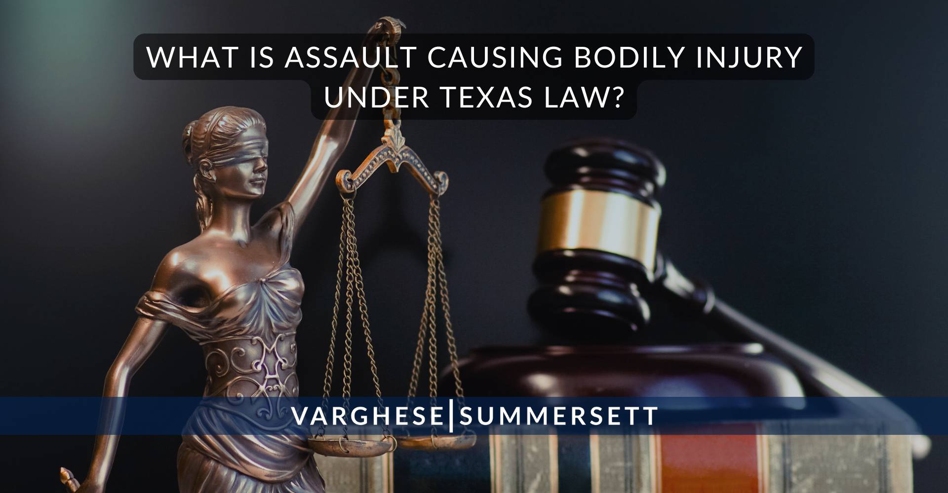 ¿Qué se considera agresión con lesiones físicas según la legislación de Texas?