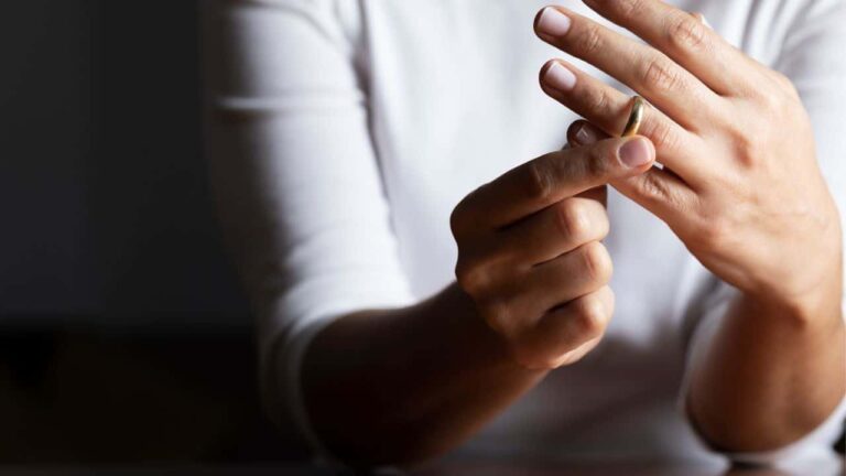 Does it Matter Who Files for Divorce First in Texas?