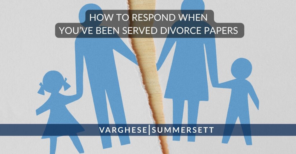 cómo responder cuando le entregan los papeles del divorcio