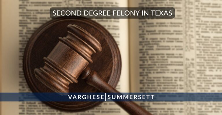 ¿Qué es un delito grave de segundo grado en Texas? Código Penal 12.33